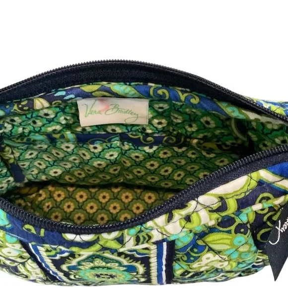 Vera Bradley Retired Rhythm and Blues Quilted Paisley Pattern Shoulder Bag - Picture 8 of 9